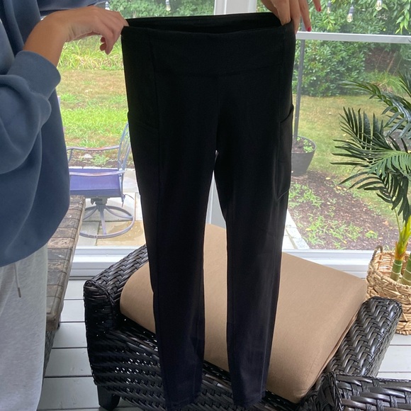 Pants - Lululemon black size 4 ankle length (28)